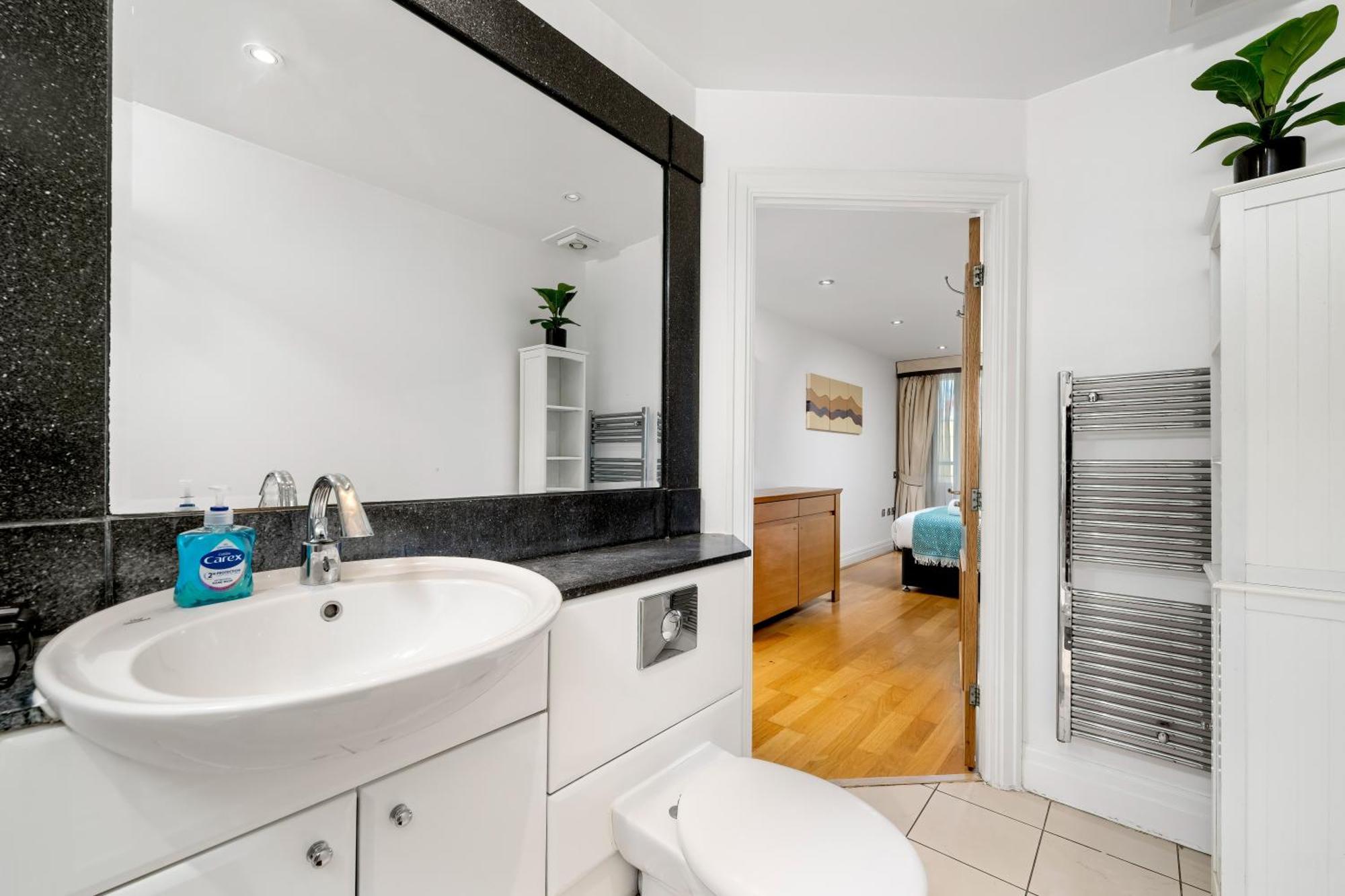 Modern Paddington Station 2 Bedroom Apartment London Exterior foto
