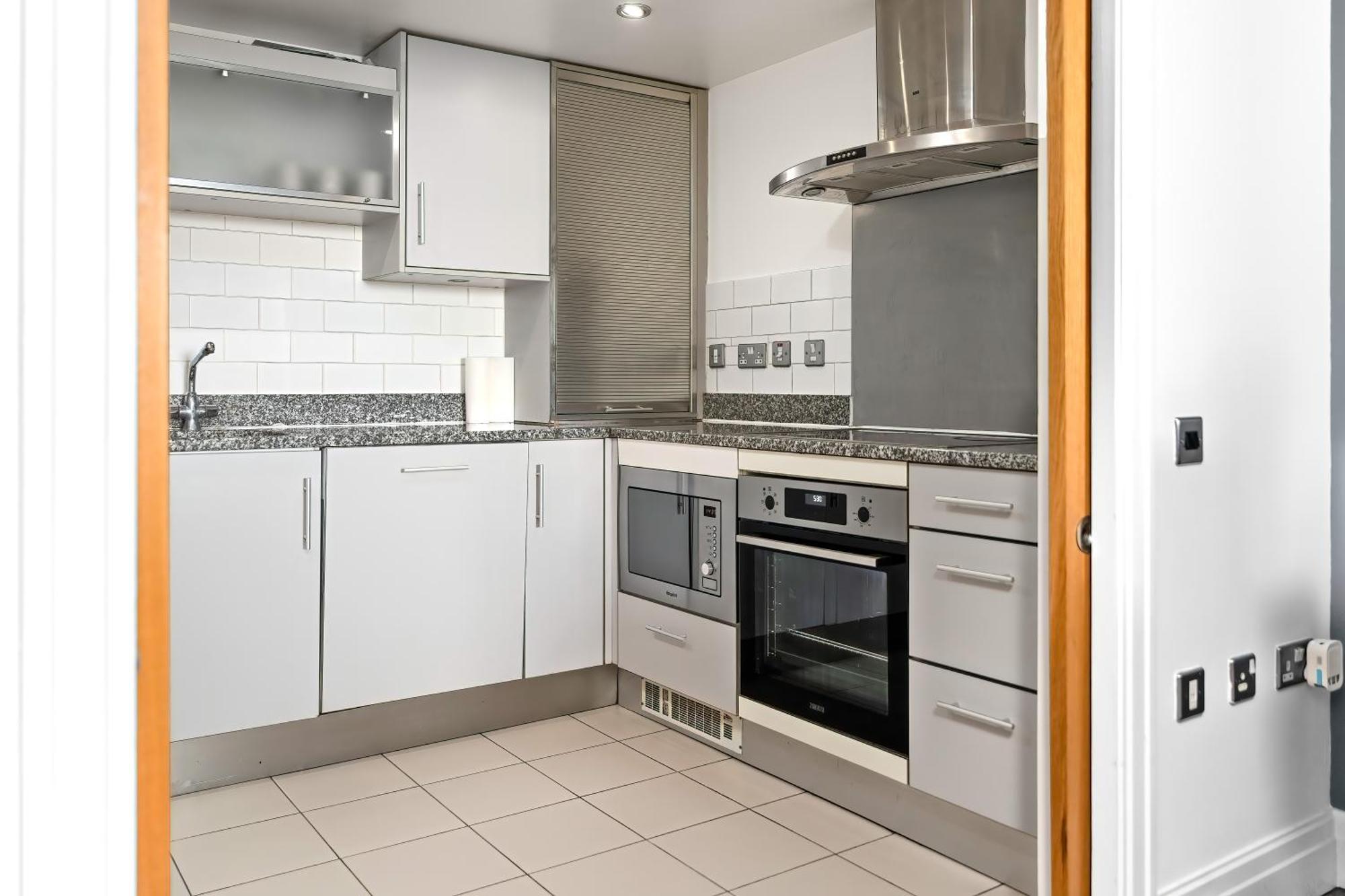 Modern Paddington Station 2 Bedroom Apartment London Exterior foto